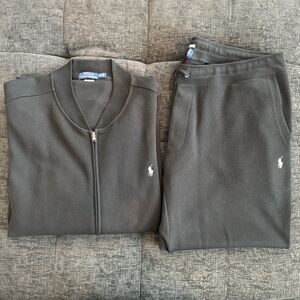 Black/Grey Polo Ralph Lauren Sweatpants and full zip jacket. Top 3XB Pants 2XB